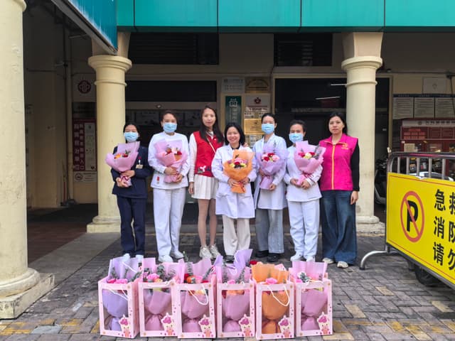 送你一朵小红花！沙井社区把温暖送到每位女性身边