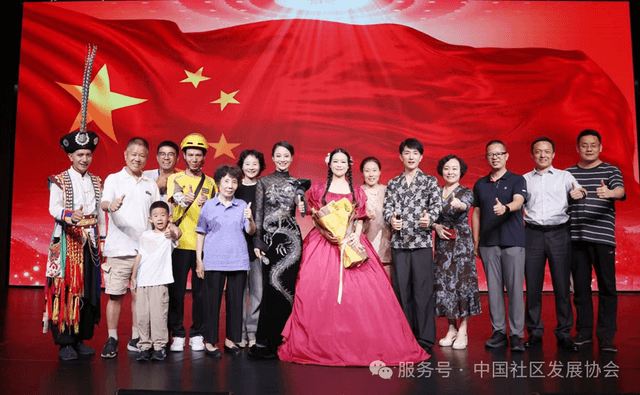 艺术家深入社区一线，唱响“以文促治”新乐章