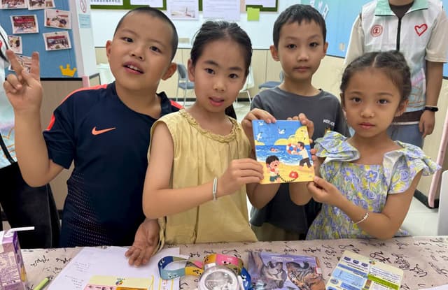 筑梦仲夏护童心，安全环保伴成长：交大城院实践团点亮社区儿童暑期时光