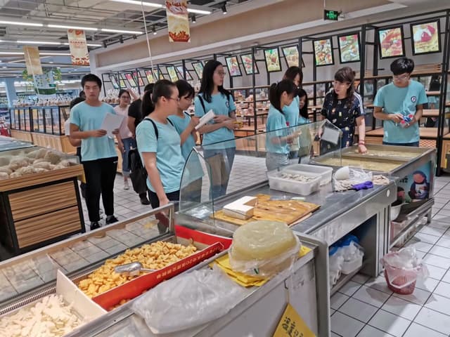 探秘珠城新材料青春助力科技兴——槐花队调研蚌埠市居民对新材料玻璃使用意愿度